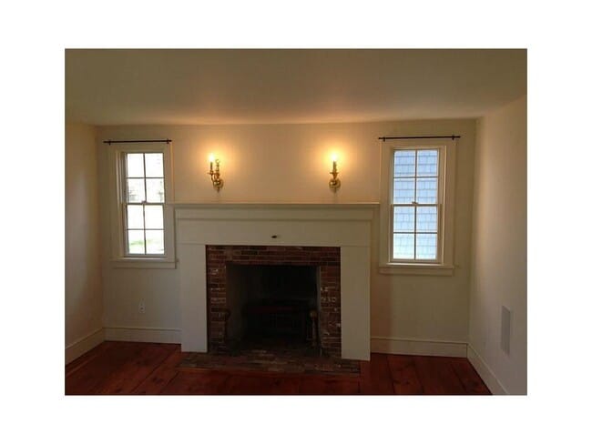 Building Photo - 57 Dewolf Ave
