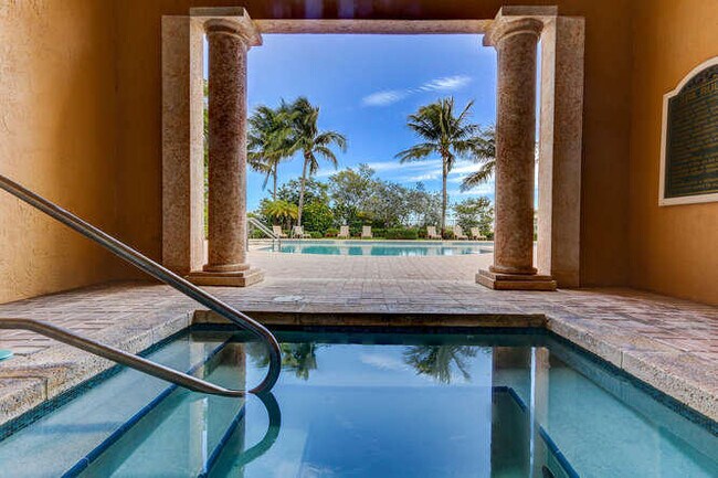 Building Photo - 1000 Scotia Dr