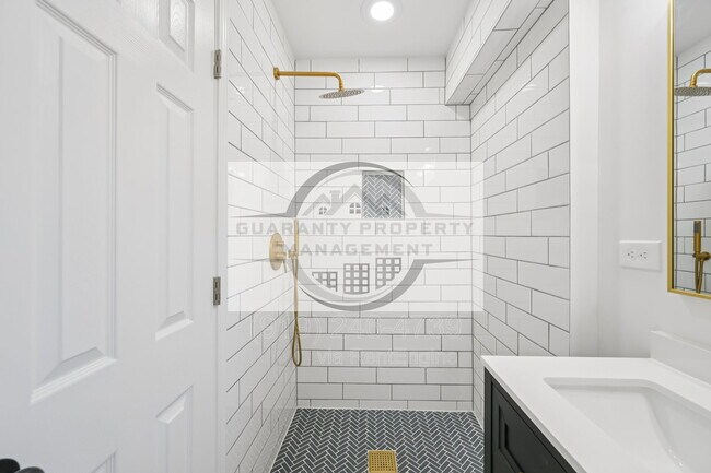 Building Photo - 2343 Derby Dr