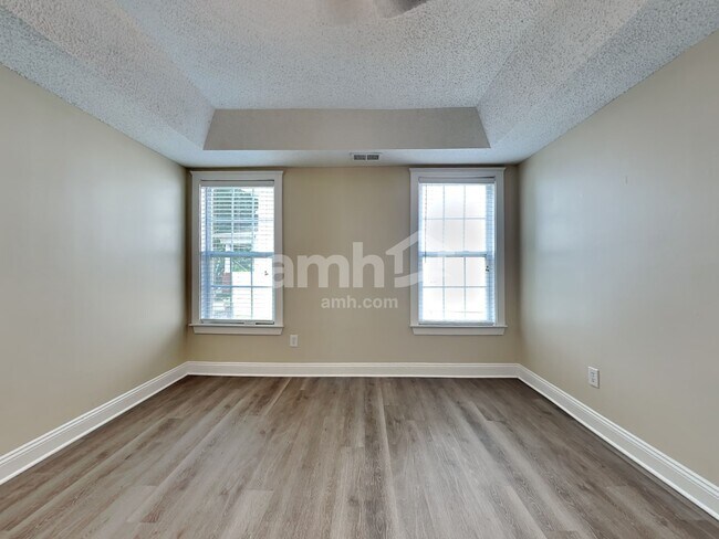 Building Photo - 13315 Glencreek Ln