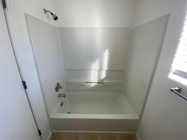 Building Photo - 6246 Calico Patch Heights