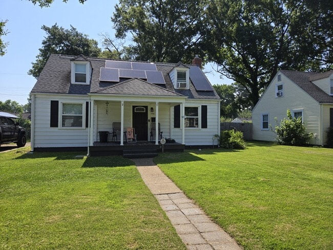 Primary Photo - 7710 Gloucester Ave