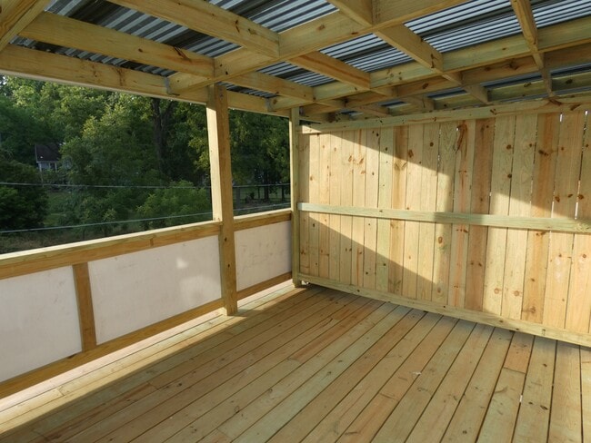 Building Photo - 5903 Creek View Dr