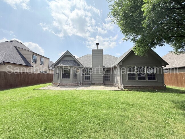 Building Photo - For Lease | Broken Arrow | Available Now!