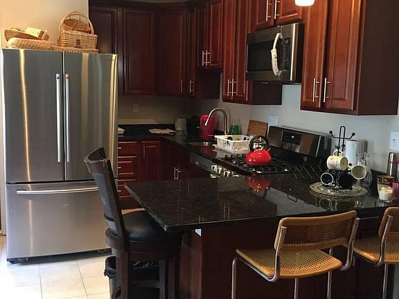 Building Photo - 99 Bradstreet Ave