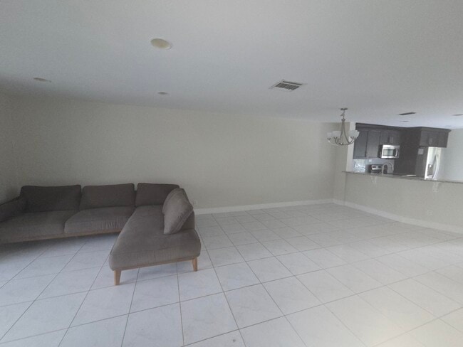 Building Photo - 7890 Lago Del Mar Dr