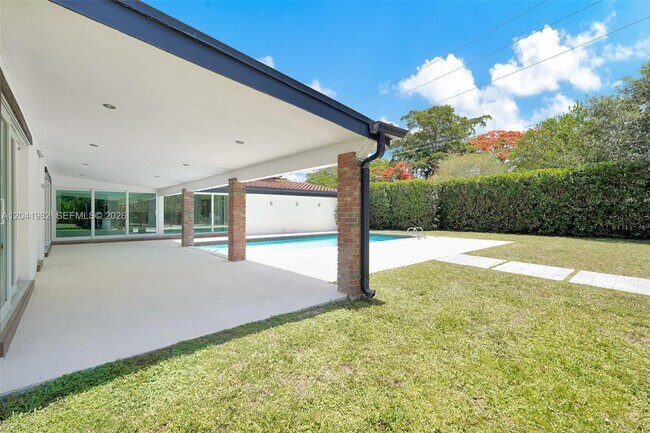 Building Photo - 7700 SW 139th Ter