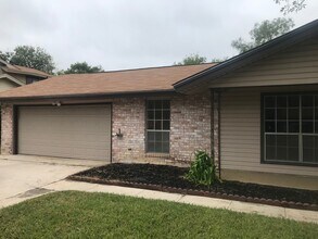 Building Photo - Remodeled 4 bedroom 2 bath home ready for move-in