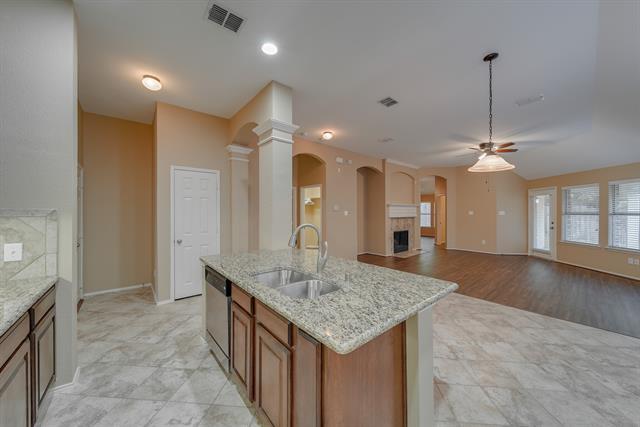 Building Photo - 15705 Wheelhorse Trail