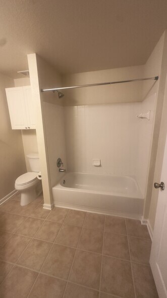 Building Photo - 405 S Villa San Marco Dr