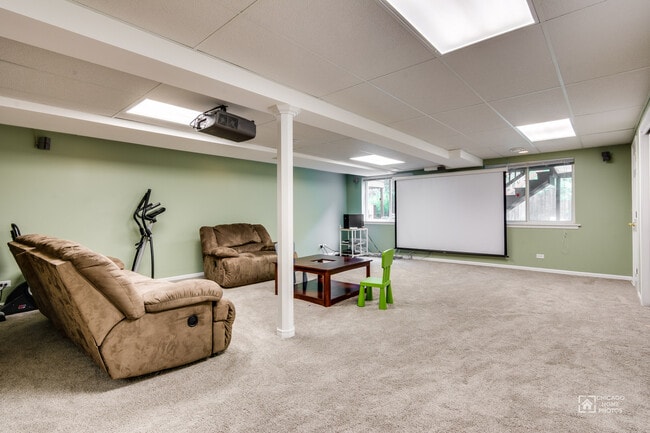 Building Photo - 346 Lucille Ln