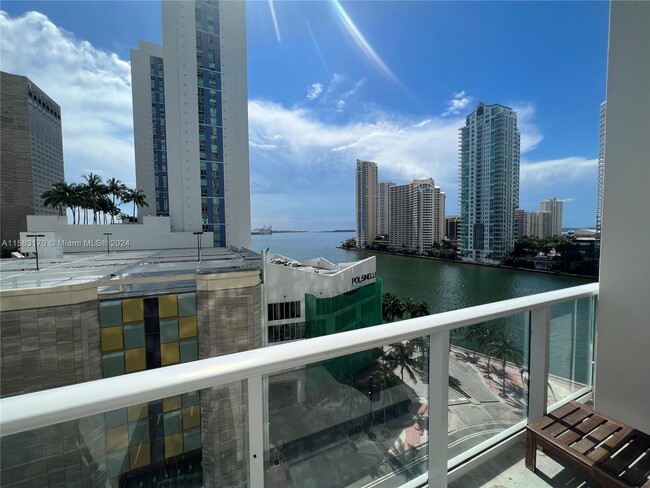 Building Photo - 300 S Biscayne Blvd