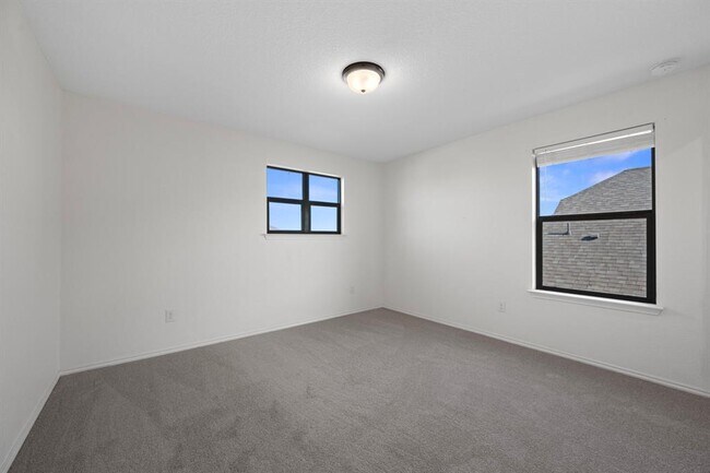 Building Photo - 6257 Mantalcino Dr