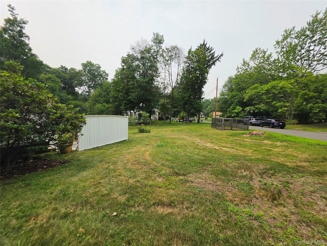 Building Photo - 398 Convent Rd