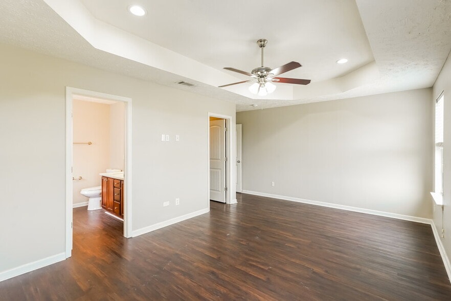Building Photo - 1428 Sprucedale Dr