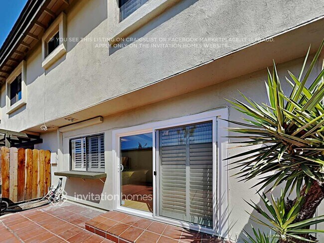Building Photo - 9645 Karmont Ave