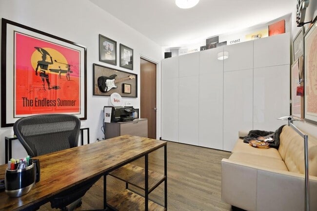 Building Photo - 201 S 11th St