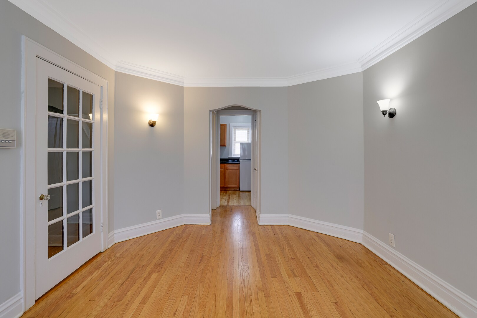 Building Photo - 4514 N Wolcott Ave