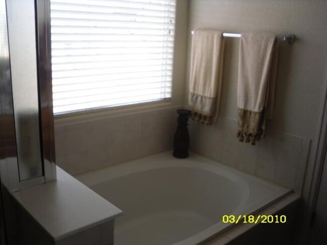 Building Photo - 2 Story Home For Rent in Claremont Ranch