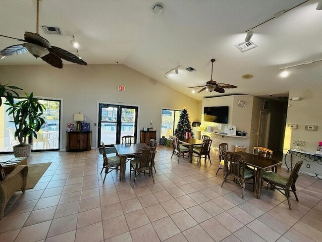 Building Photo - 7759 Great Glen Cir