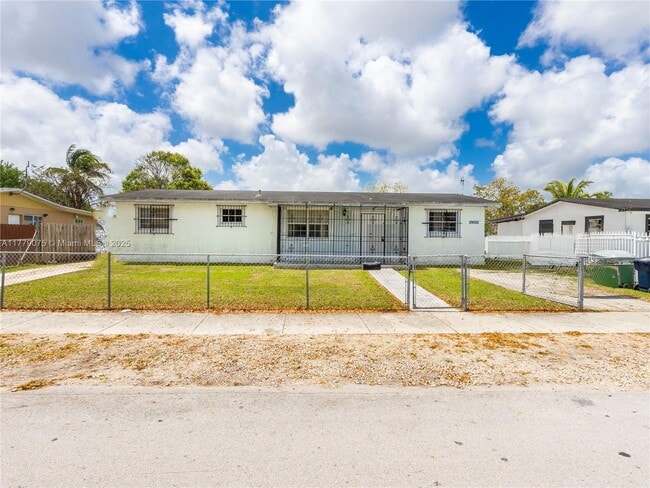 Building Photo - 29500 SW 144th Ave