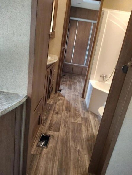 Building Photo - 806 Yaupon Dr