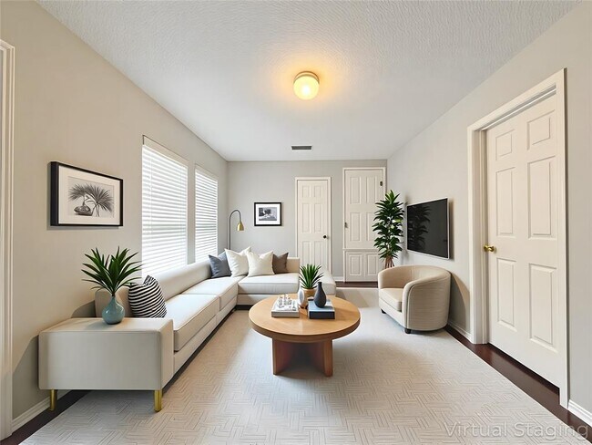 Building Photo - 2734 High Point Dr
