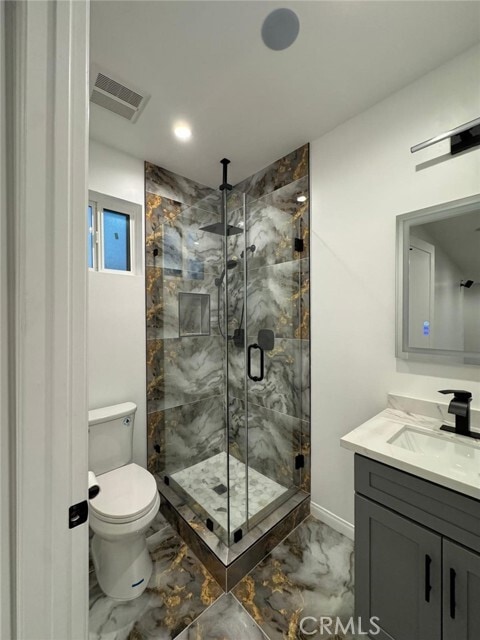 Building Photo - 18222 Chatsworth St