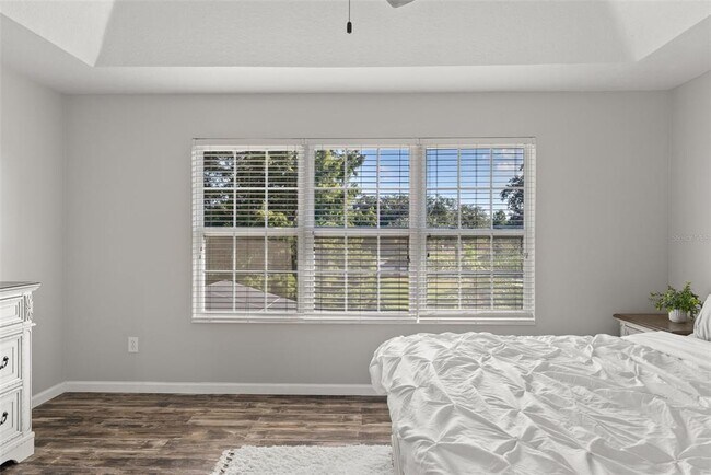 Building Photo - 14019 Crater Cir