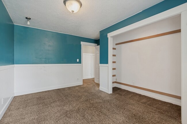 Building Photo - 418 Quail Run Rd