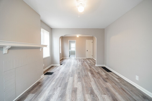 Building Photo - 1069 Fairwood Ave
