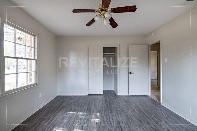 Building Photo - Beautiful 3 Bedroom/1 Bathroom Home in Mobile!