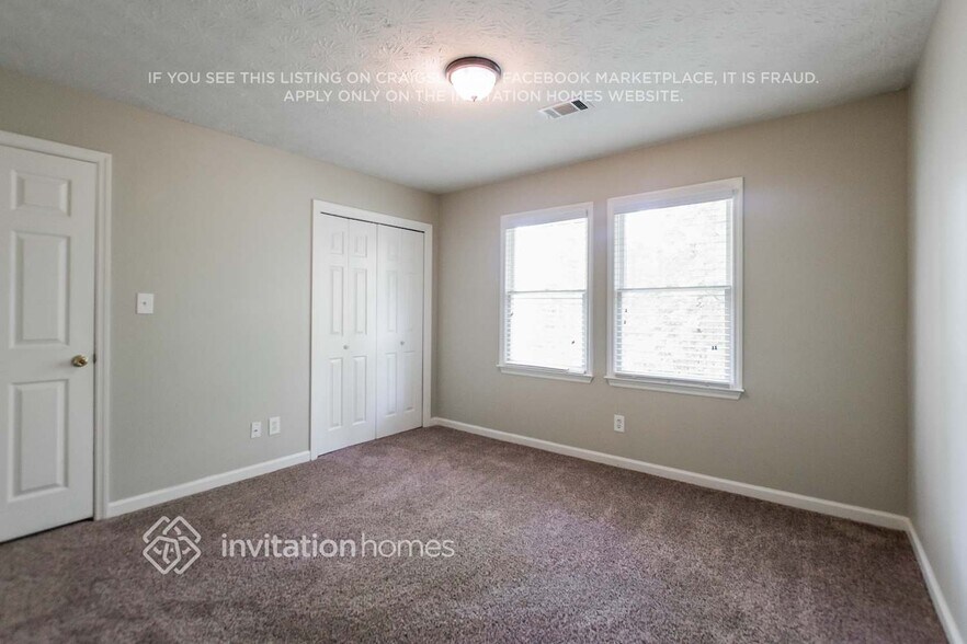 Building Photo - 5130 Brownwood Dr