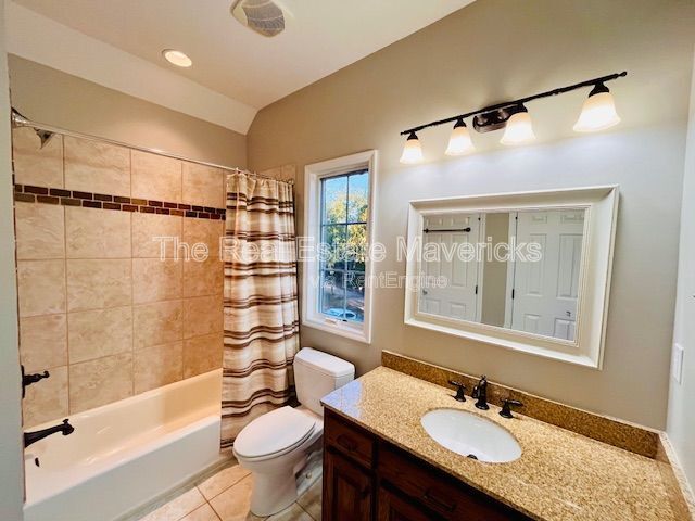 Building Photo - 784 New Home Loop