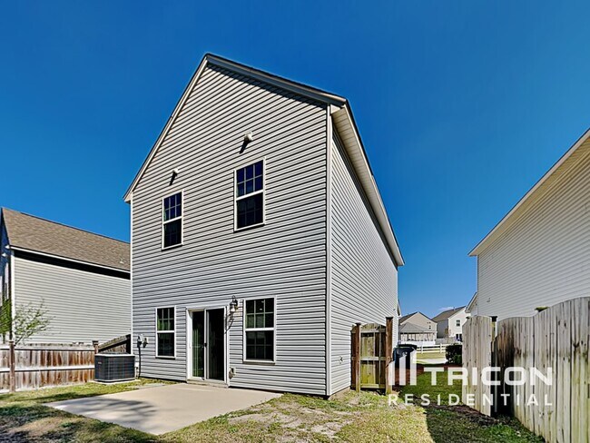 Building Photo - 653 Dawsons Park Wy