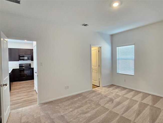 Building Photo - 418 Paddlefish Ln