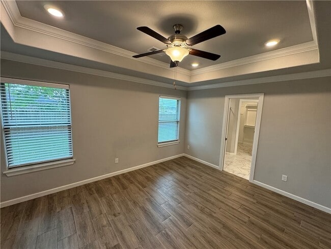 Building Photo - 189 S Geranium Ln