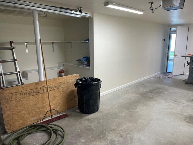 Building Photo - 61 Frances Ave