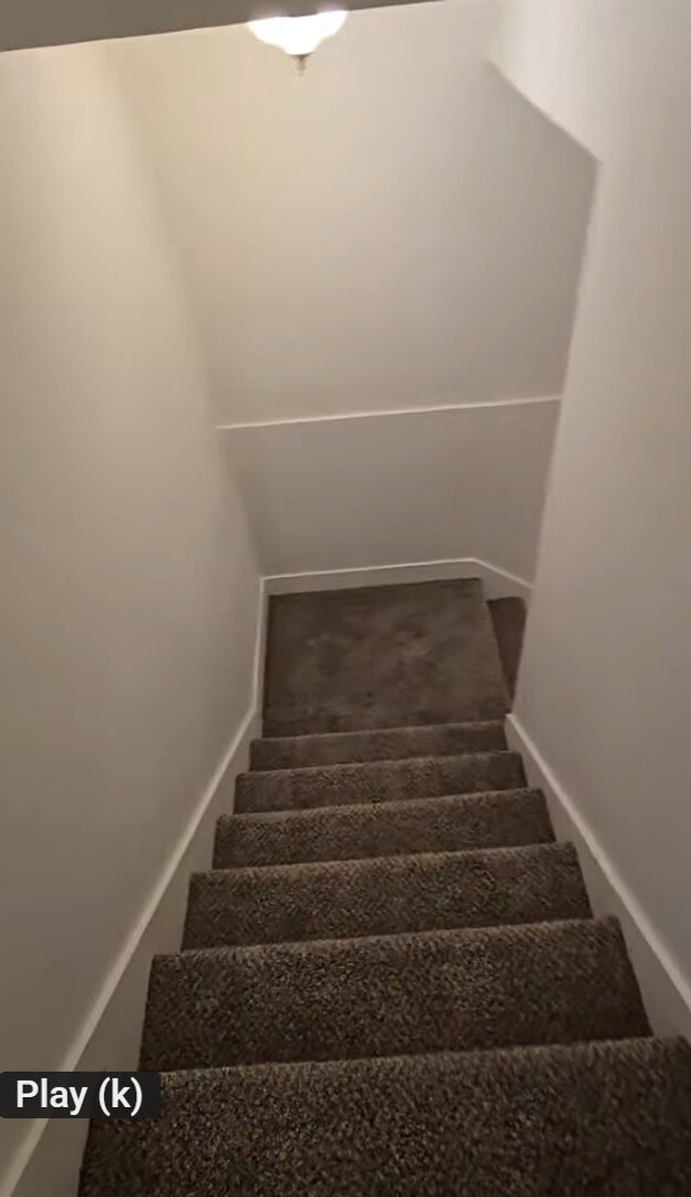 Building Photo - Join this growing Mapleton Village Community.