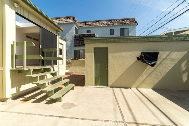 Building Photo - 440 31st St