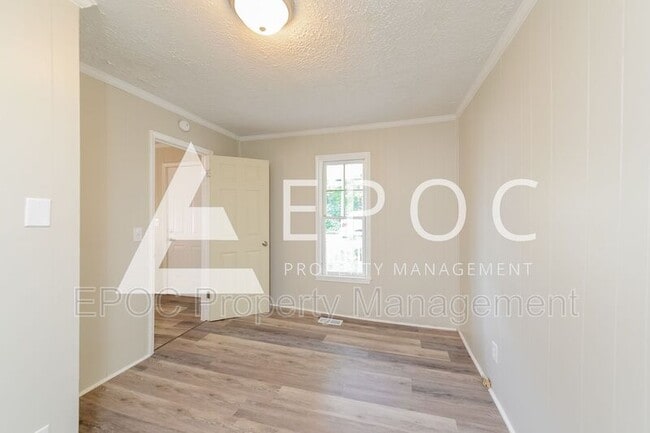 Building Photo - 2616 Manchester St