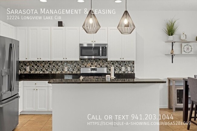 Building Photo - 12224 Longview Lake Cir