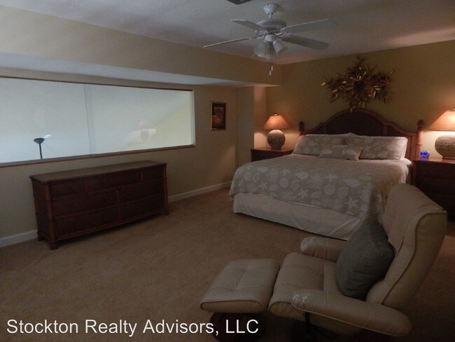 Building Photo - 2 br, 2 bath House - 109 Bayshore Dr. Unit 10