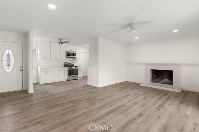 Building Photo - 5561 Spa Dr