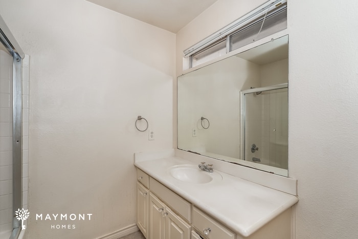 Building Photo - 4050 Cottage Park Ct