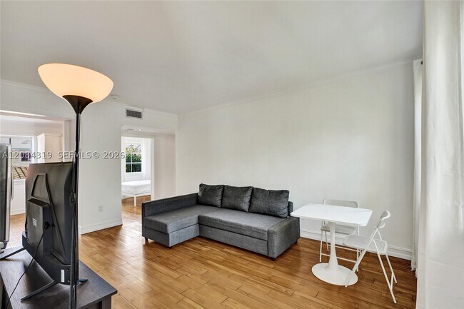 Building Photo - 736 Lenox Ave.