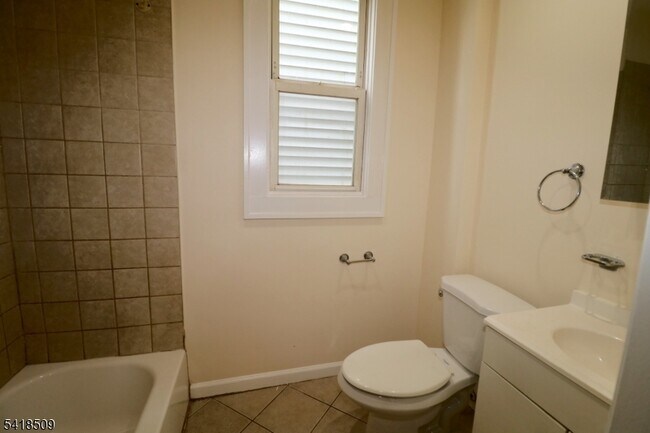 Building Photo - 59 Brenner St