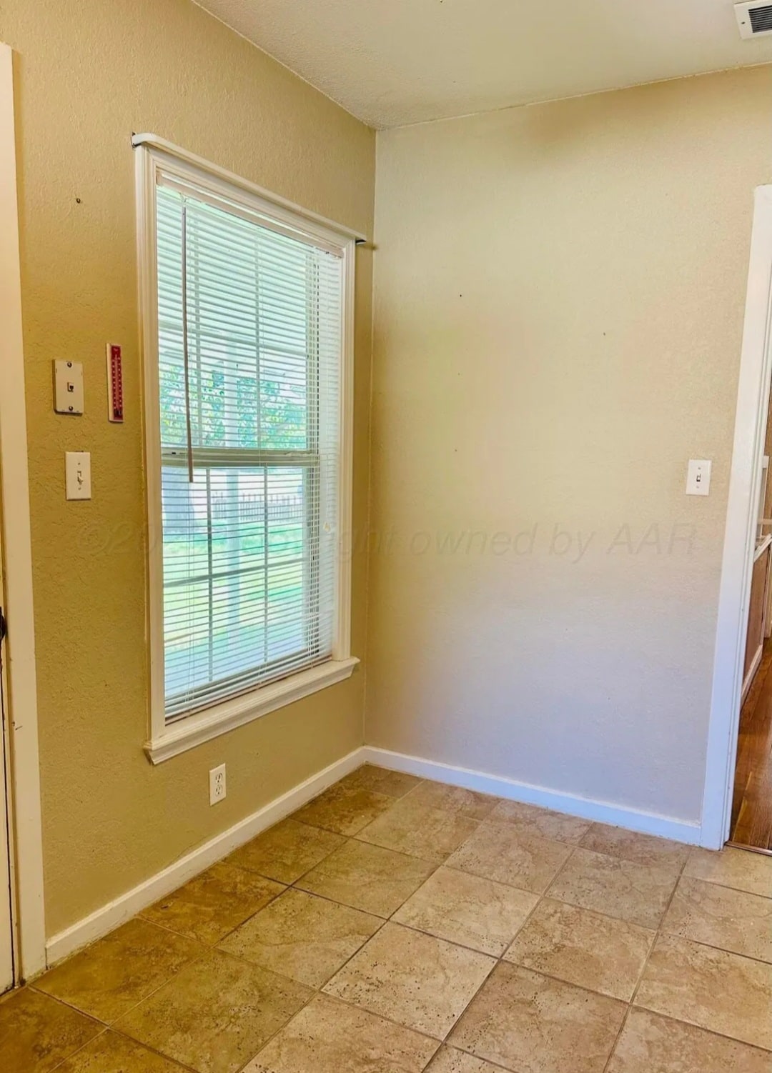 Kitchen nook - 1603 Takewell St