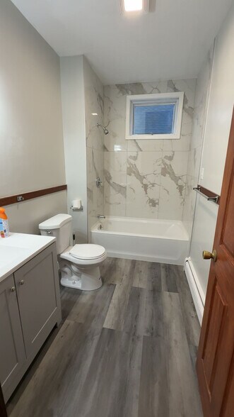 Building Photo - 72 Fair St