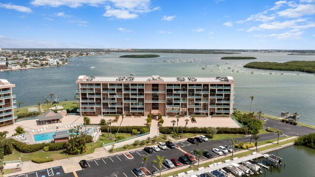 Building Photo - 1 Key Capri